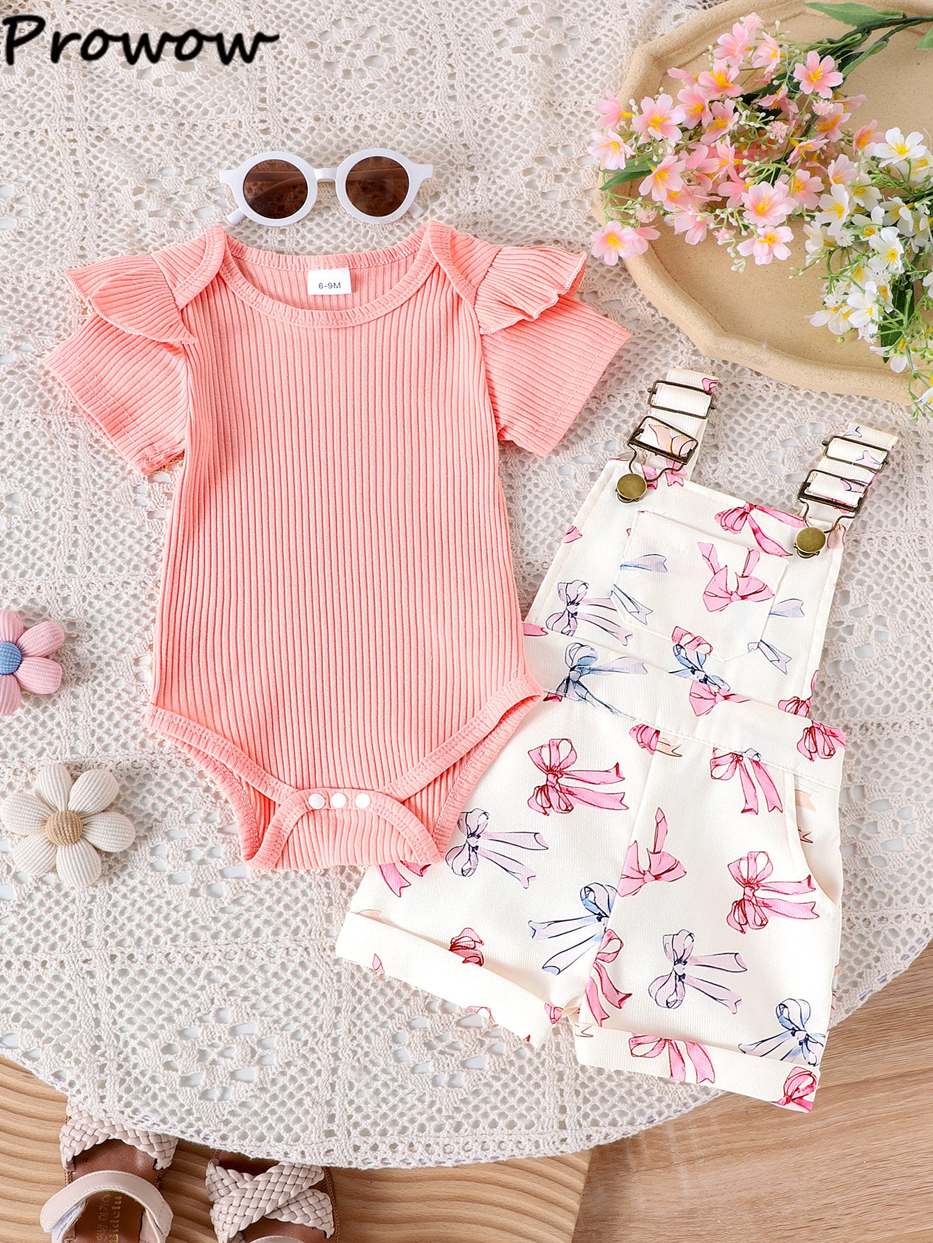 Conjunto body rosa más jardinerita con detalles de moños, jardinera 🎀 3335