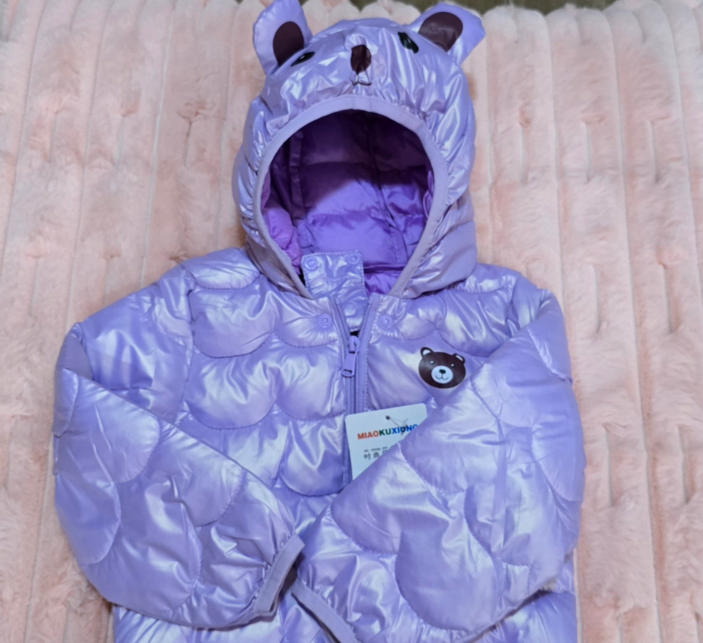 Camperita, campera, rompe viento lila metalizada 💟1037