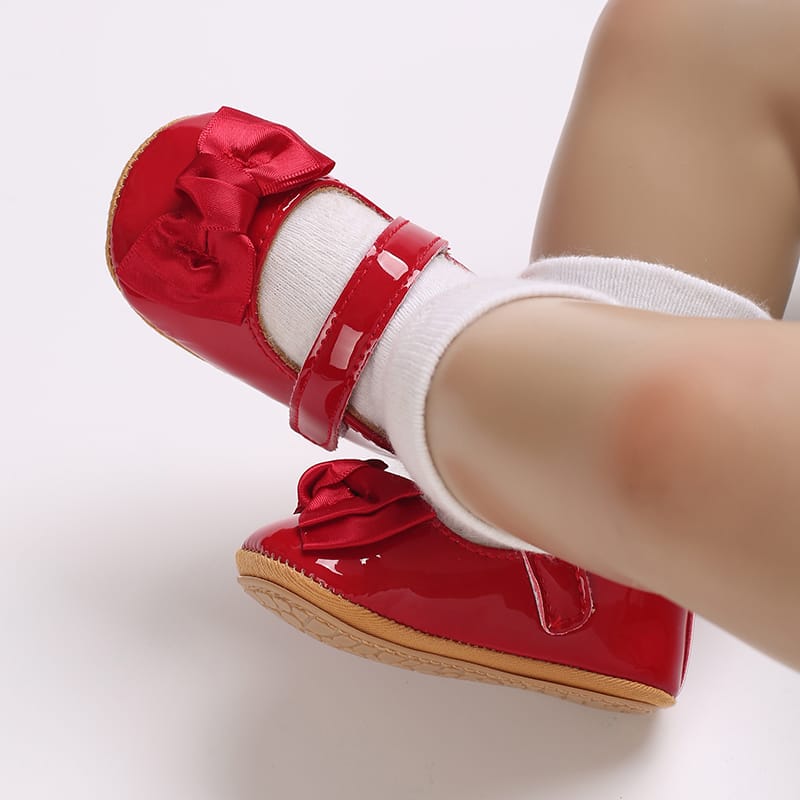 Zapato, calzado bordo, moño rojo, charolado❤️1316