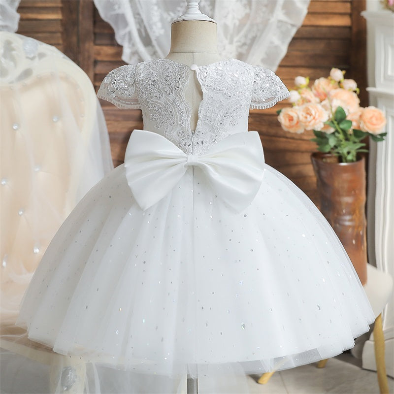Vestido Blanco, Bautismo, Cortejo
