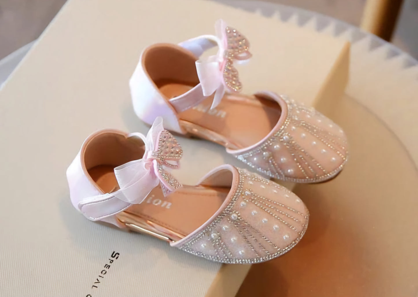 Sandalia brillos rosa con moño🎀25034