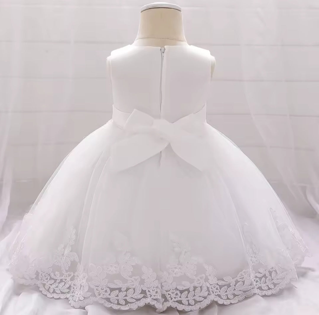 Vestido Blanco, Bautismo, Cortejo