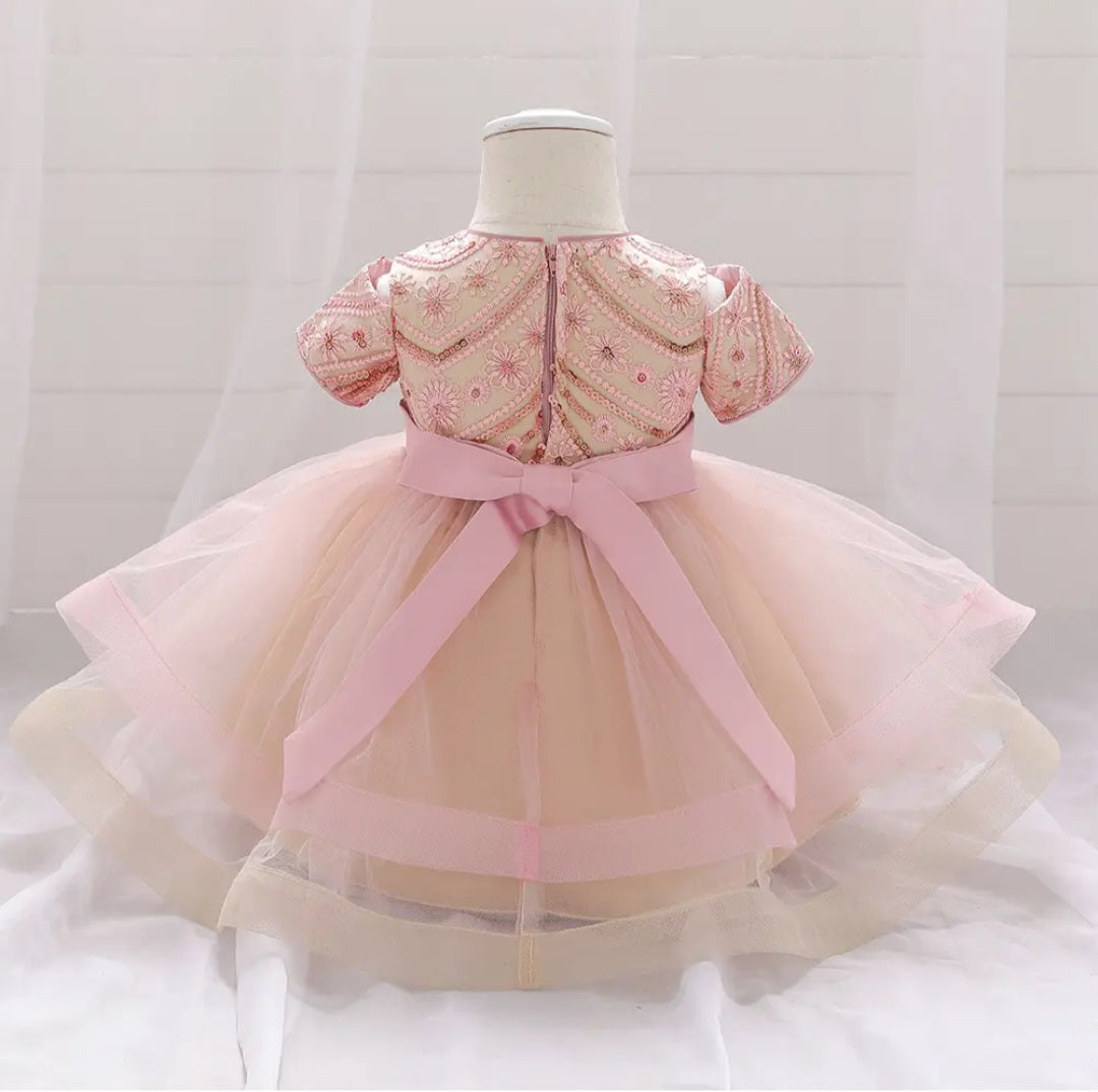 Vestido Rosa, Brillos, Manga