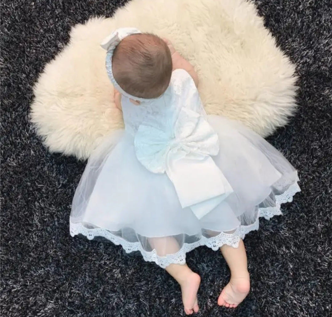 Vestido Blanco, Bautismo, Cortejo