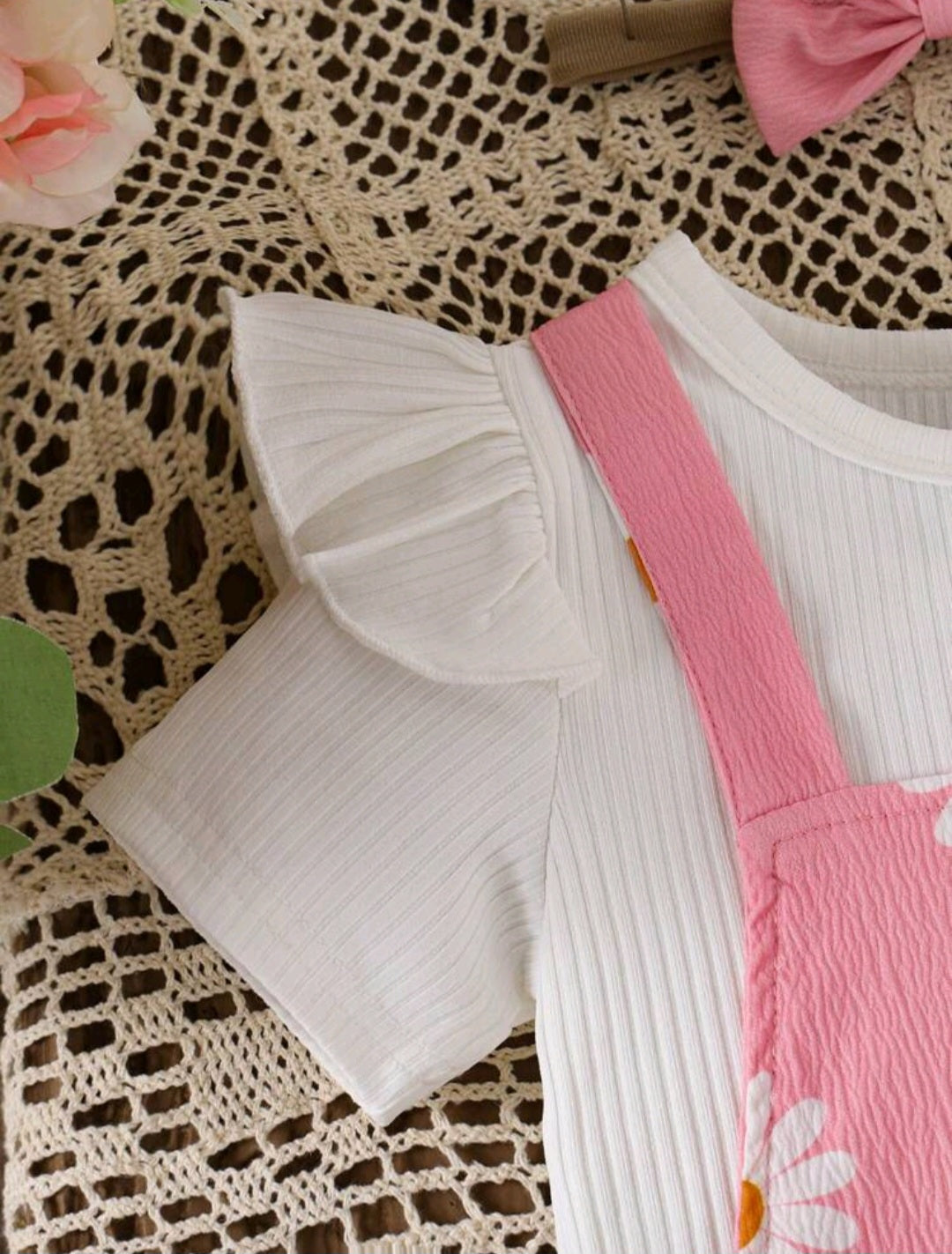 Conjunto Jardinera rosa con margaritas más blusa🌸