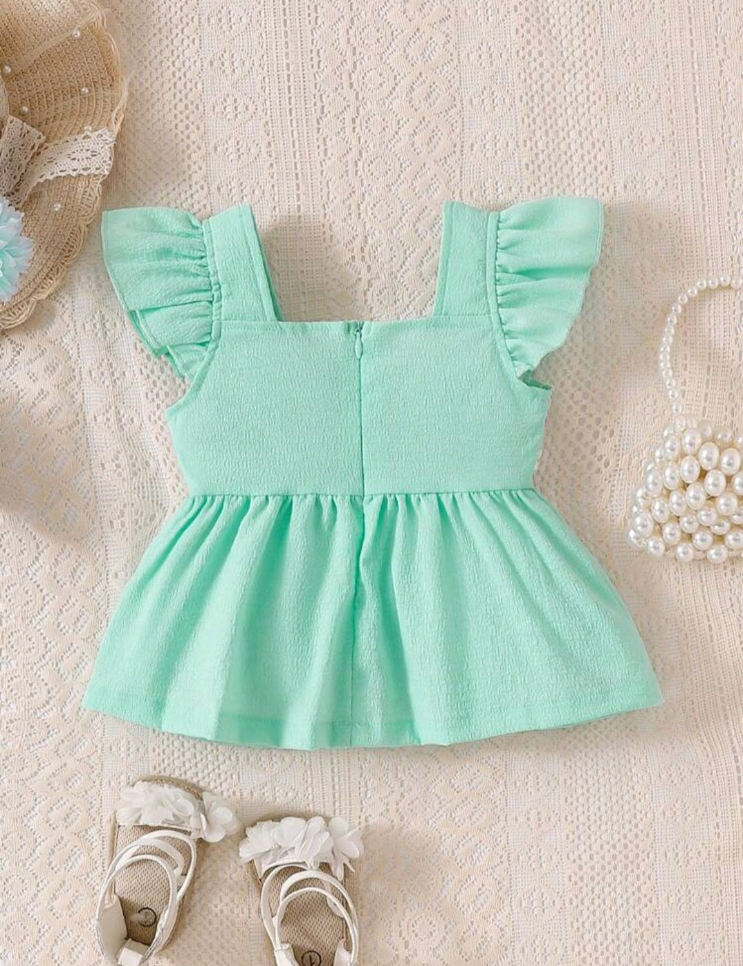 Blusa verde agua, con detalles florales, cierre atrás, Cod 1001