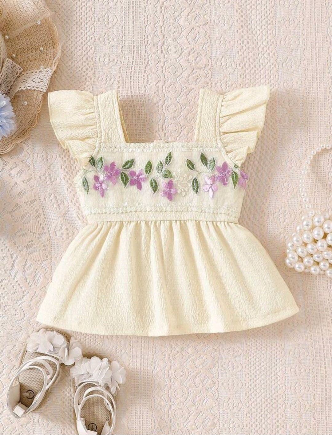 Blusa Beige con detalles florales, lila, Cod 1000