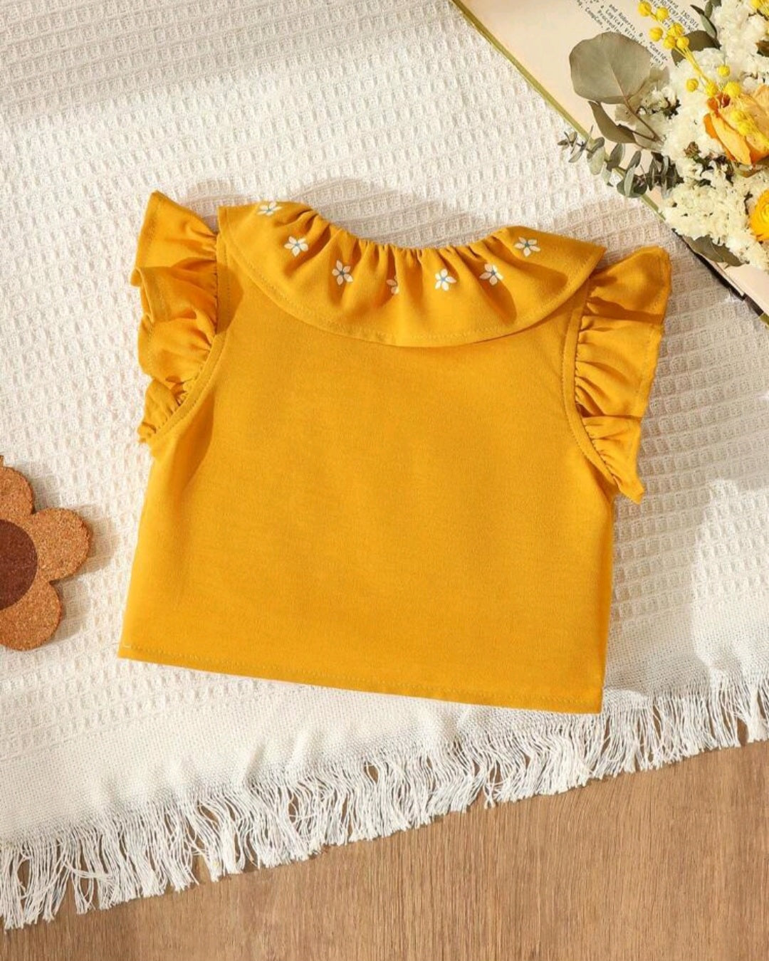 Blusa mostaza con detalles en cuello y brazos, Cod 1007