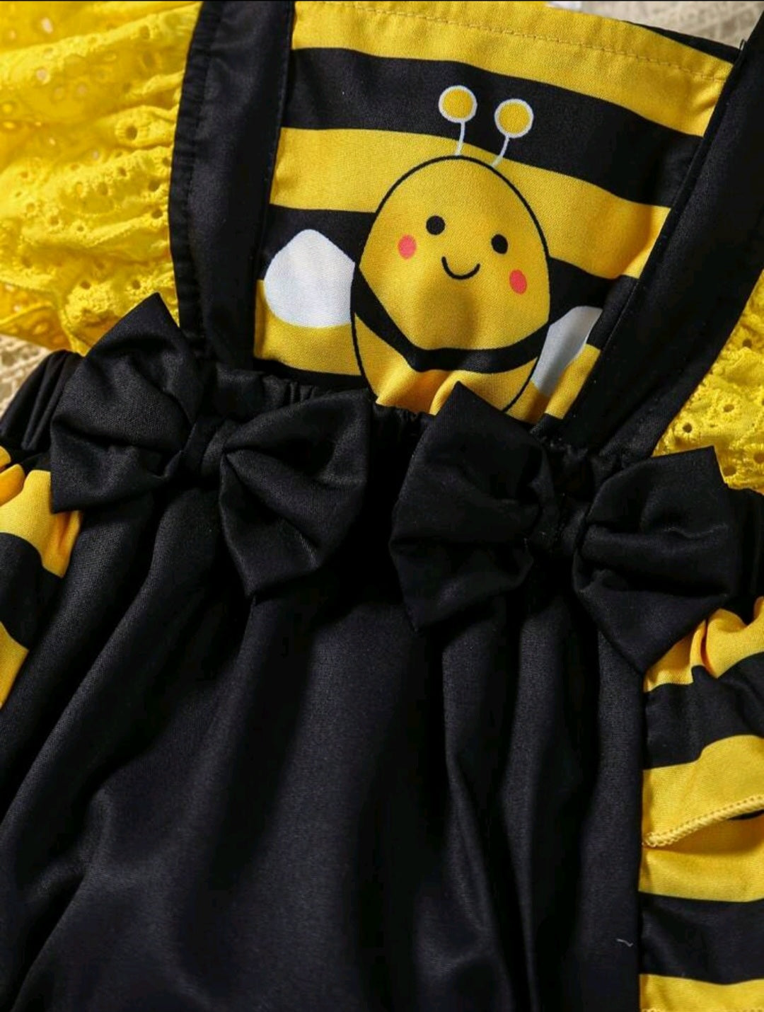Conjunto vestibody más vincha, abejita🐝1034