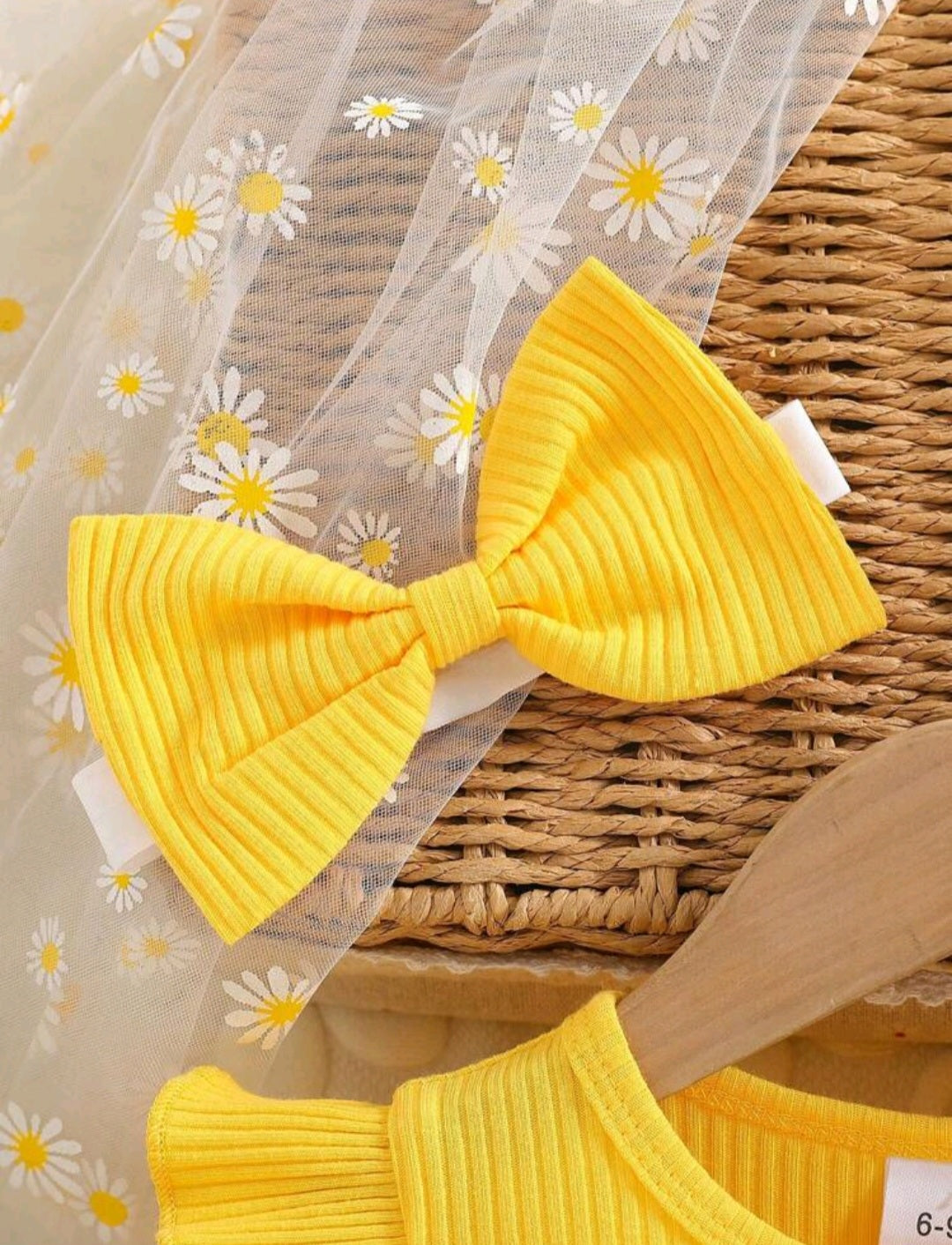 Vestido Amarillo de margaritas más vincha🌼 abejita🐝1075