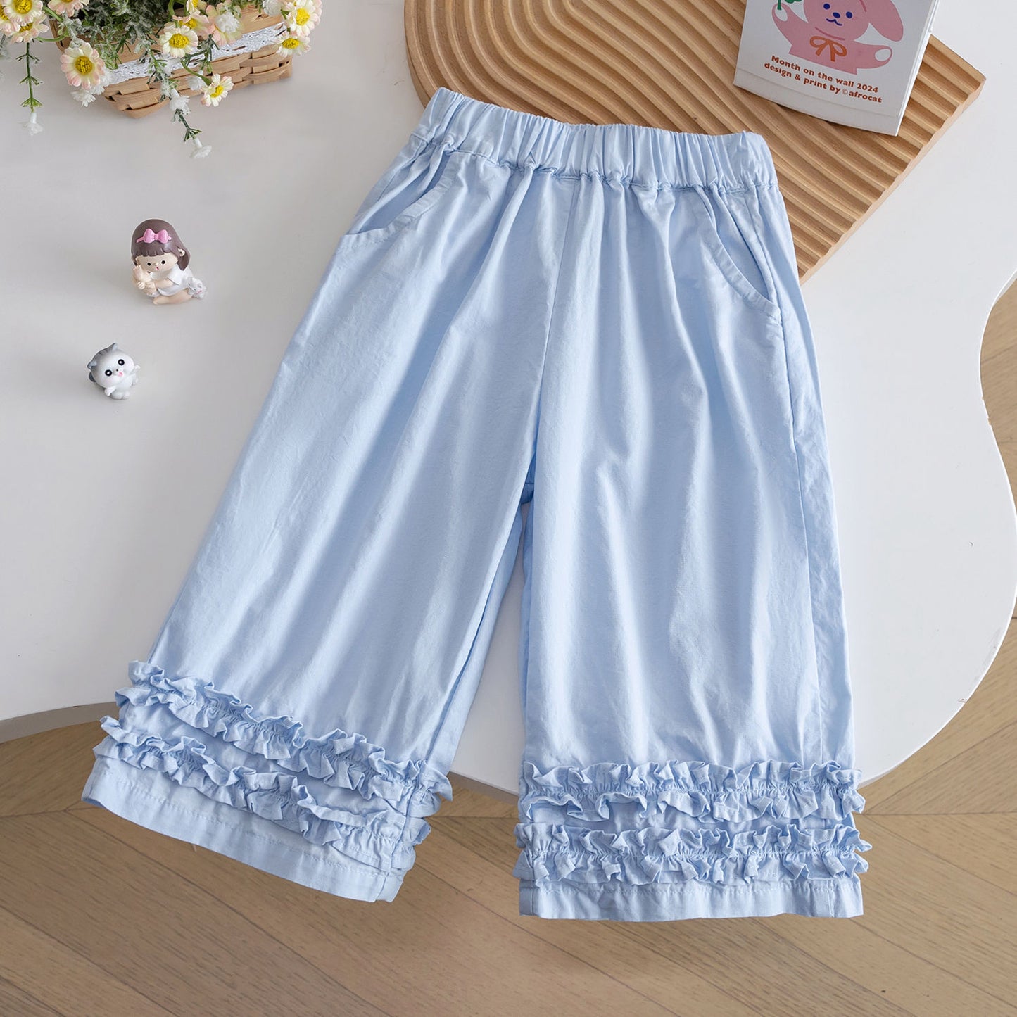 Conjunto blusa blanca más pantalón celeste 2066