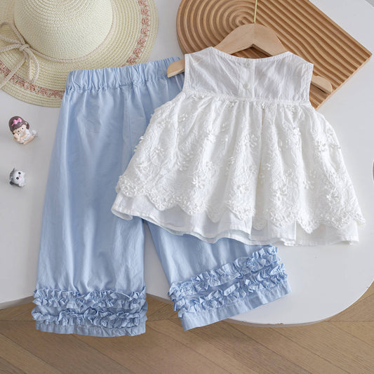 Conjunto blusa blanca más pantalón celeste 2066