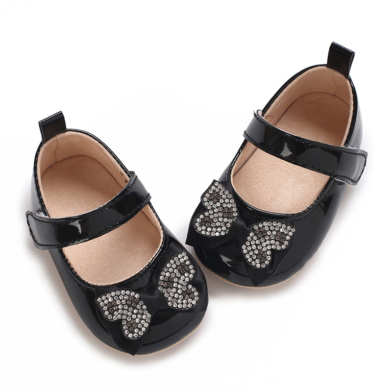 Calzado, zapatito negro charolado, mariposas 2106