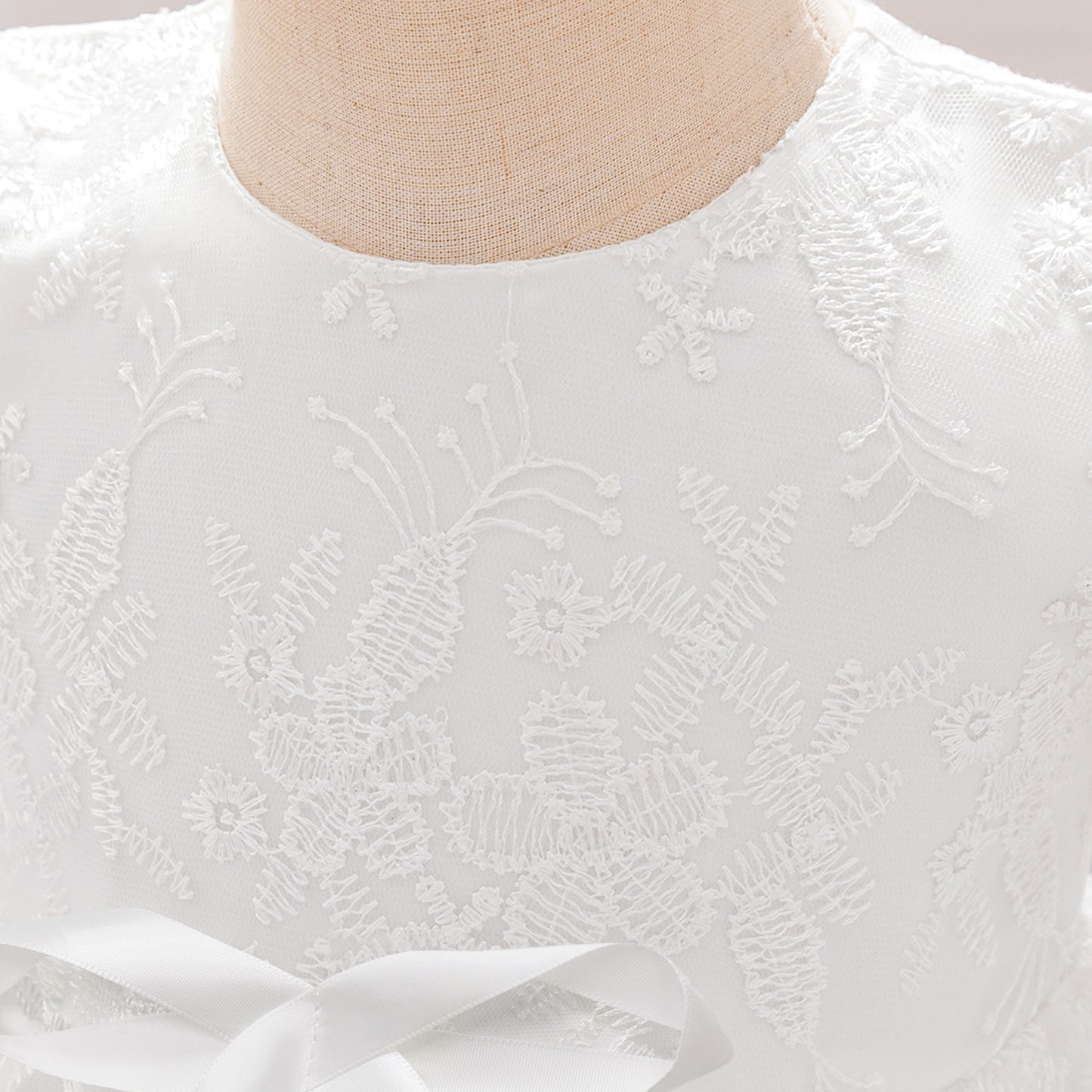 Vestido Blanco más gorro, bautismo, Cortejo 2074