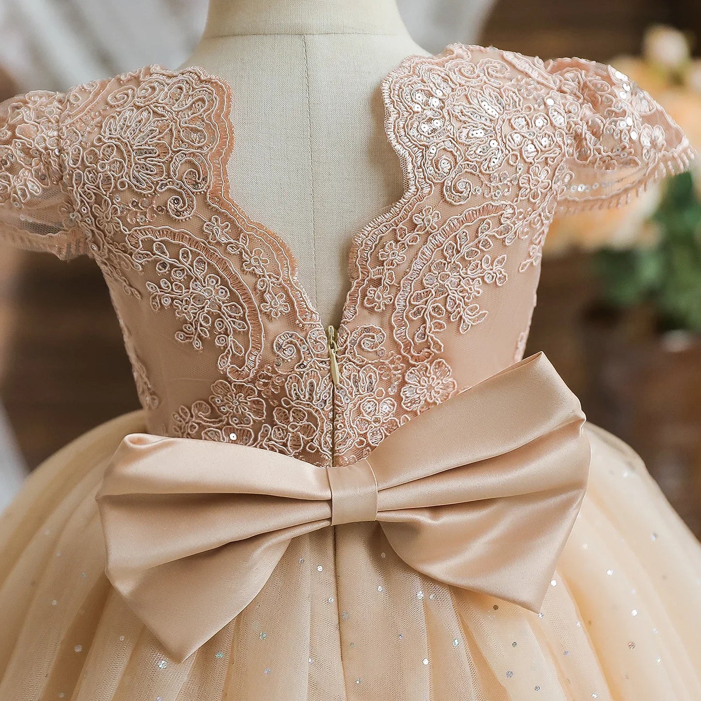 Vestido Dorado Elegante 1712