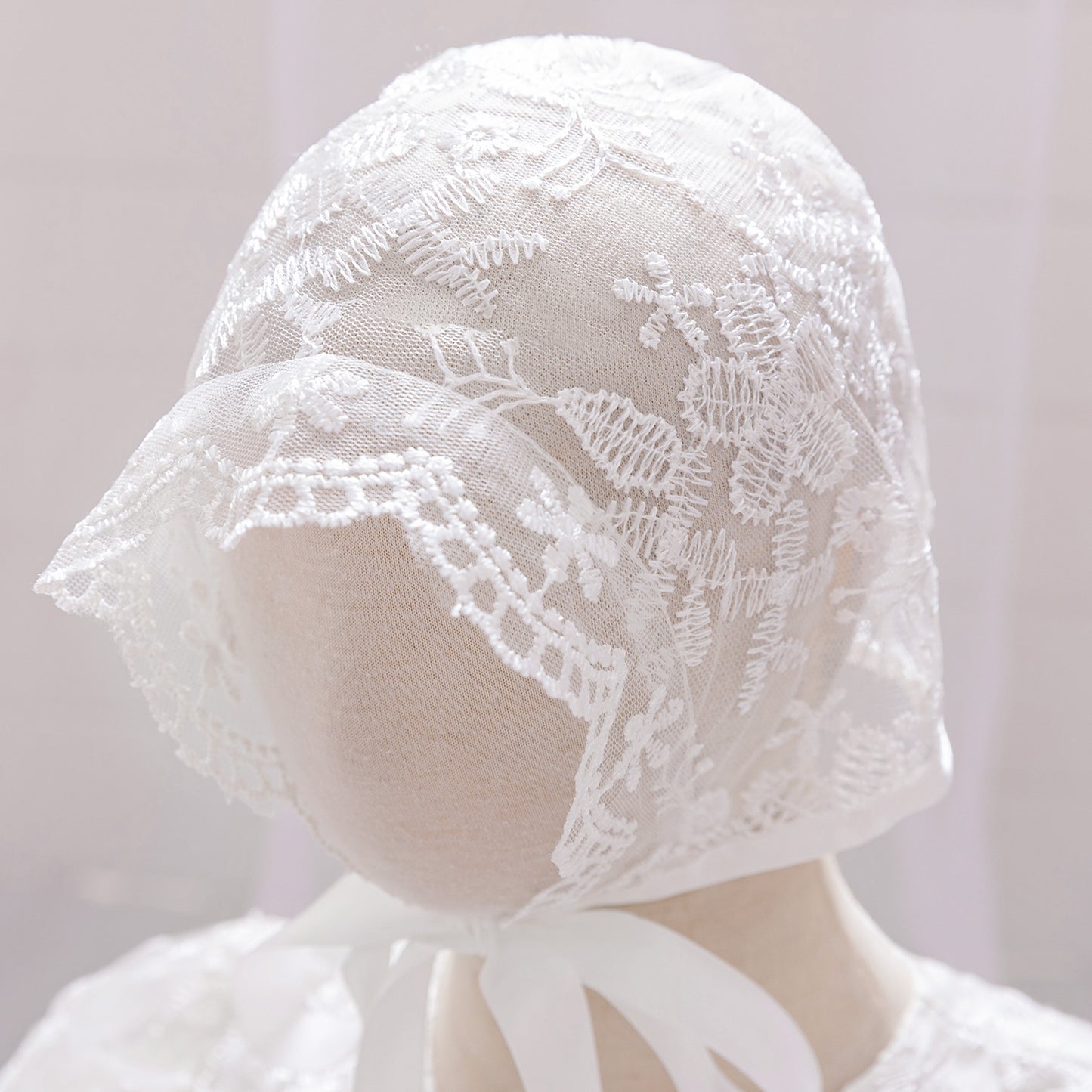Vestido Blanco más gorro, bautismo, Cortejo 2074