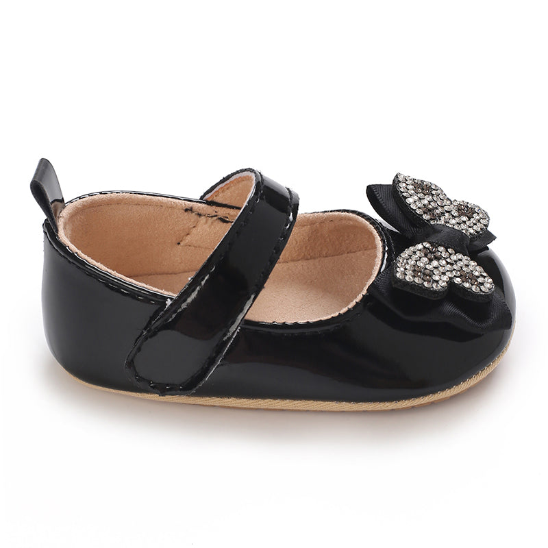 Calzado, zapatito negro charolado, mariposas 2106