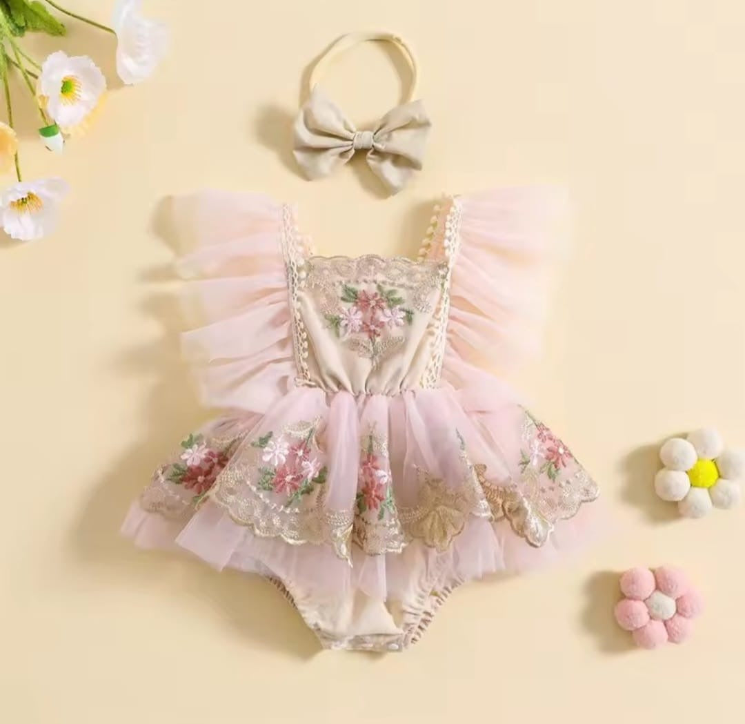 Vestibody, Rosa pastel, flores, detalles dorados💛🩷3377