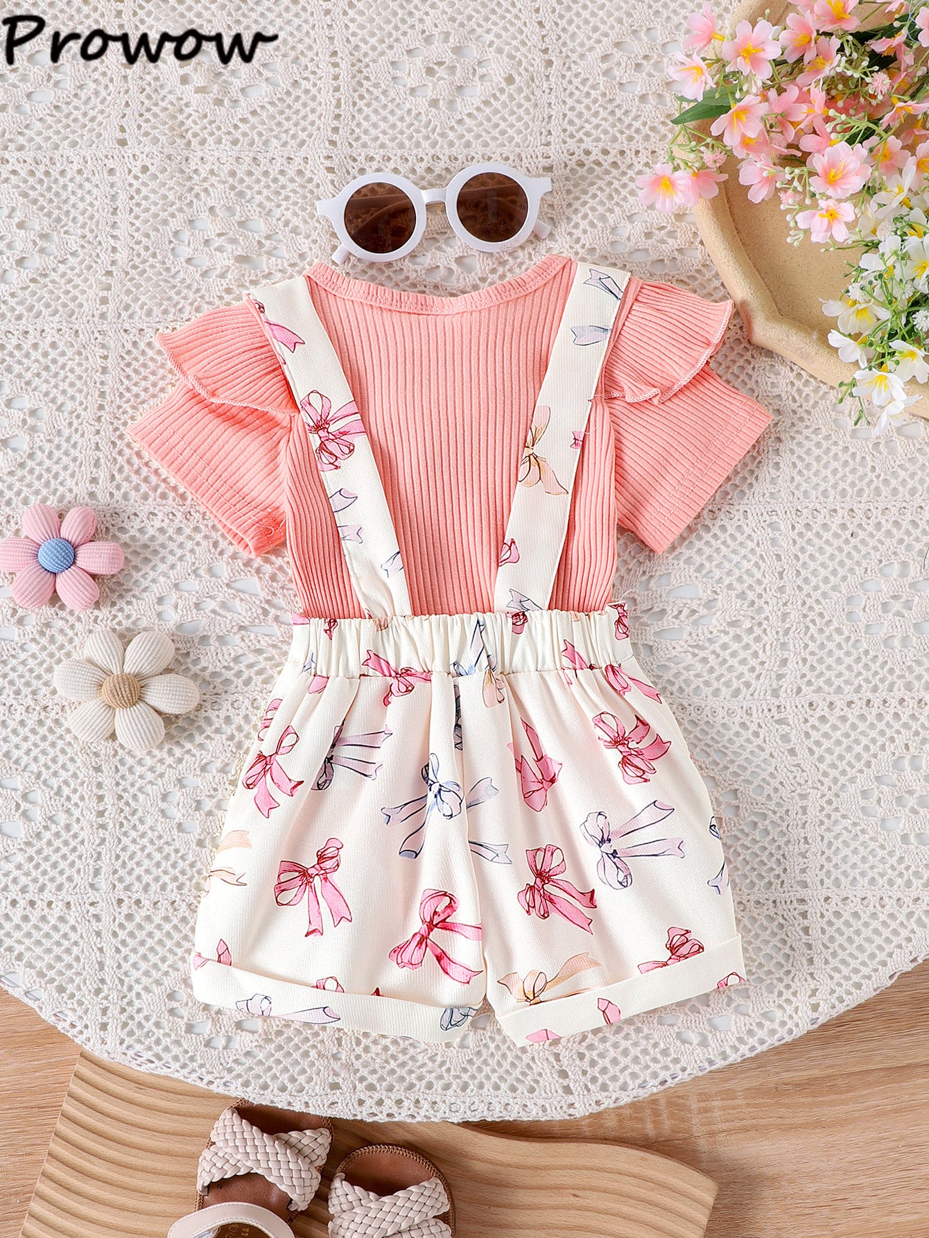 Conjunto body rosa más jardinerita con detalles de moños, jardinera 🎀 3335