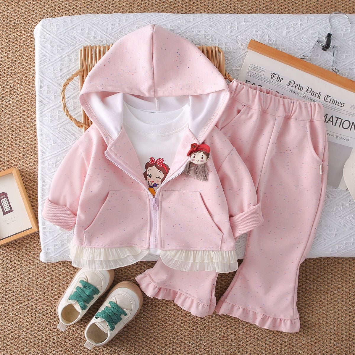 Conjunto 3 piezas, Campera con capucha, Mangas largas, pantalón🩷🐰✨2642