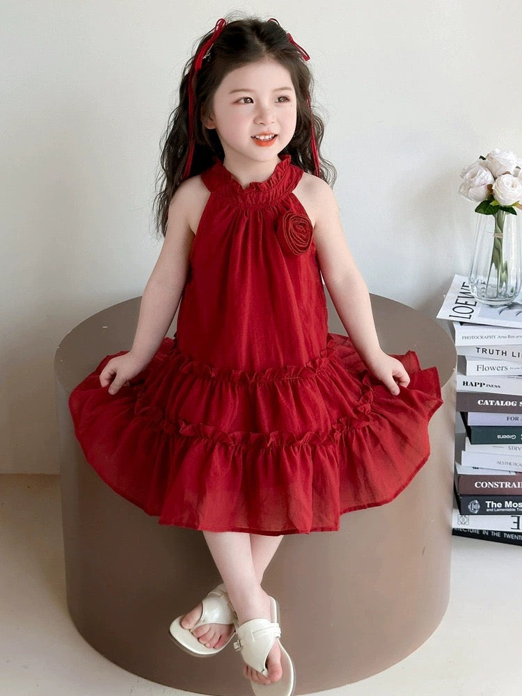 Vestido rojo, con detalle de rosa ❤️ 🌹 3686