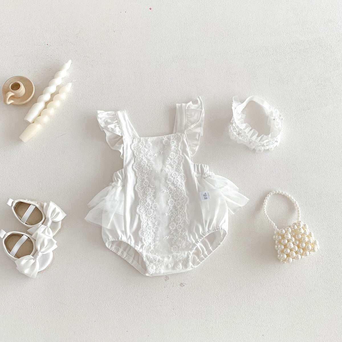 Vestibody blanco con detalles bordados 🤍 3669