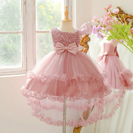 Vestido rosa vieja elegante con cola larga, brillos, moño 🎀🩷 3500