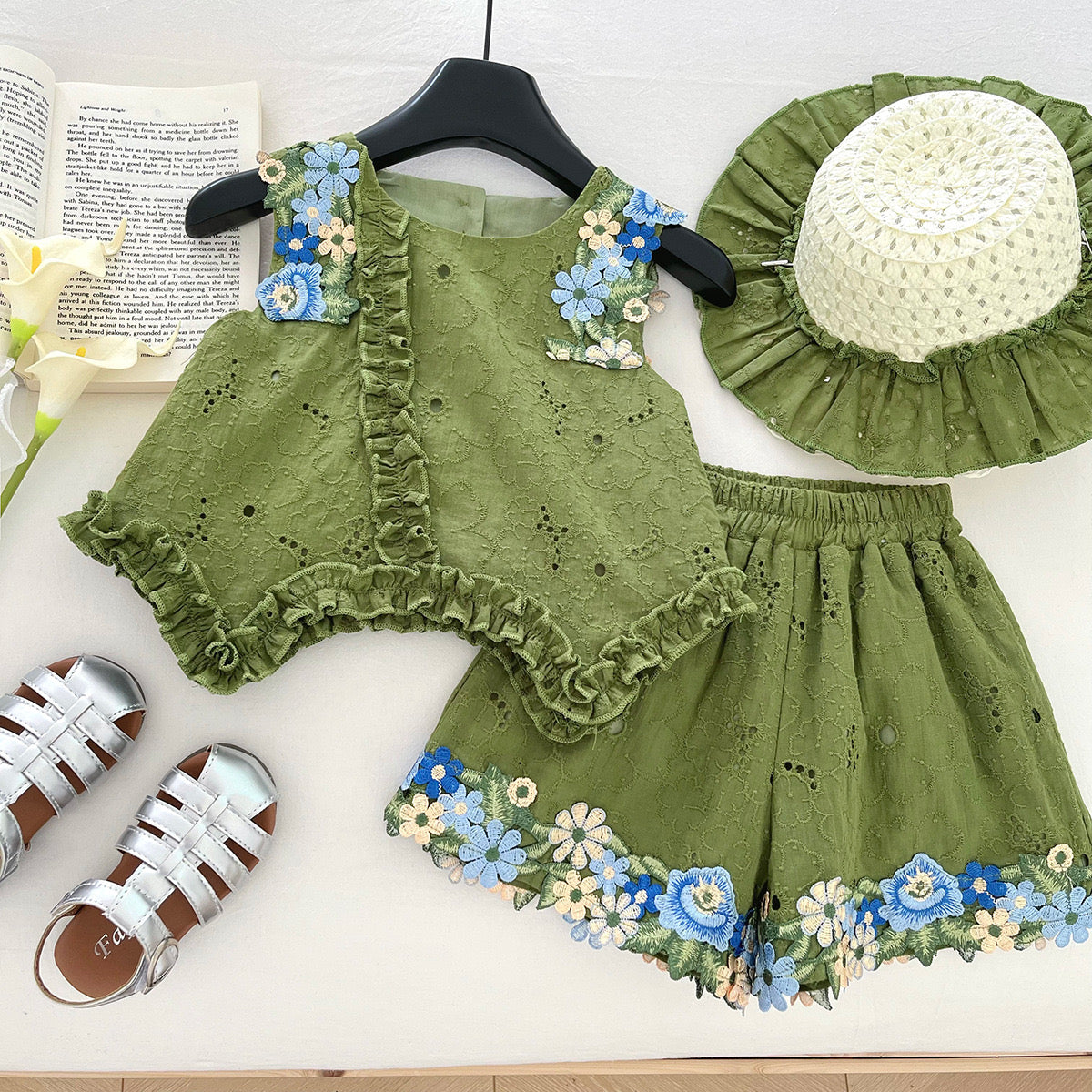 Conjunto blusa con short mas sombrero verde 👒💚 3676
