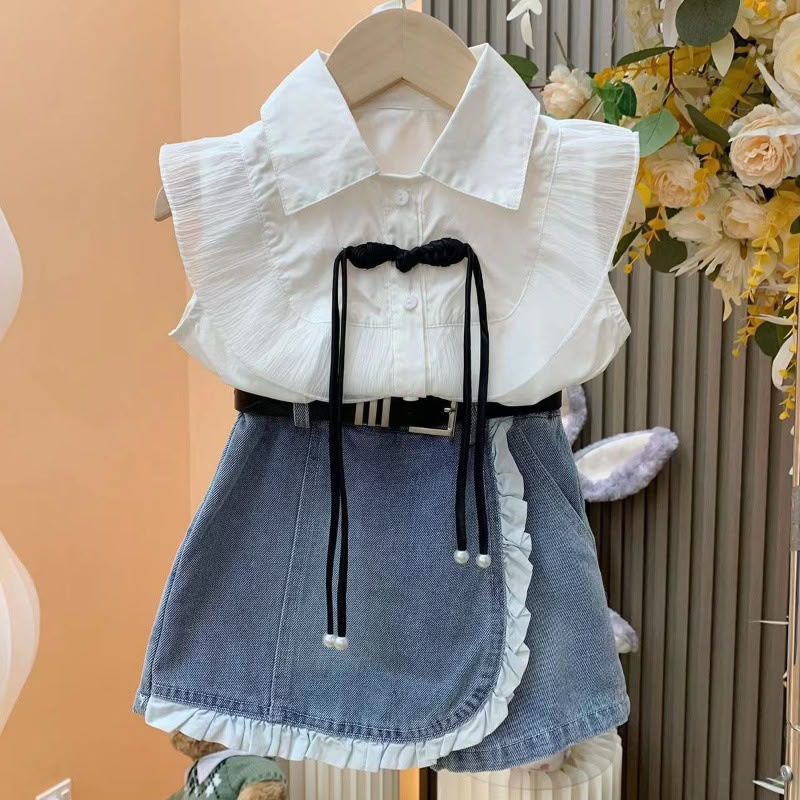 Conjunto blusa más pollera de jeans 🤍 3657