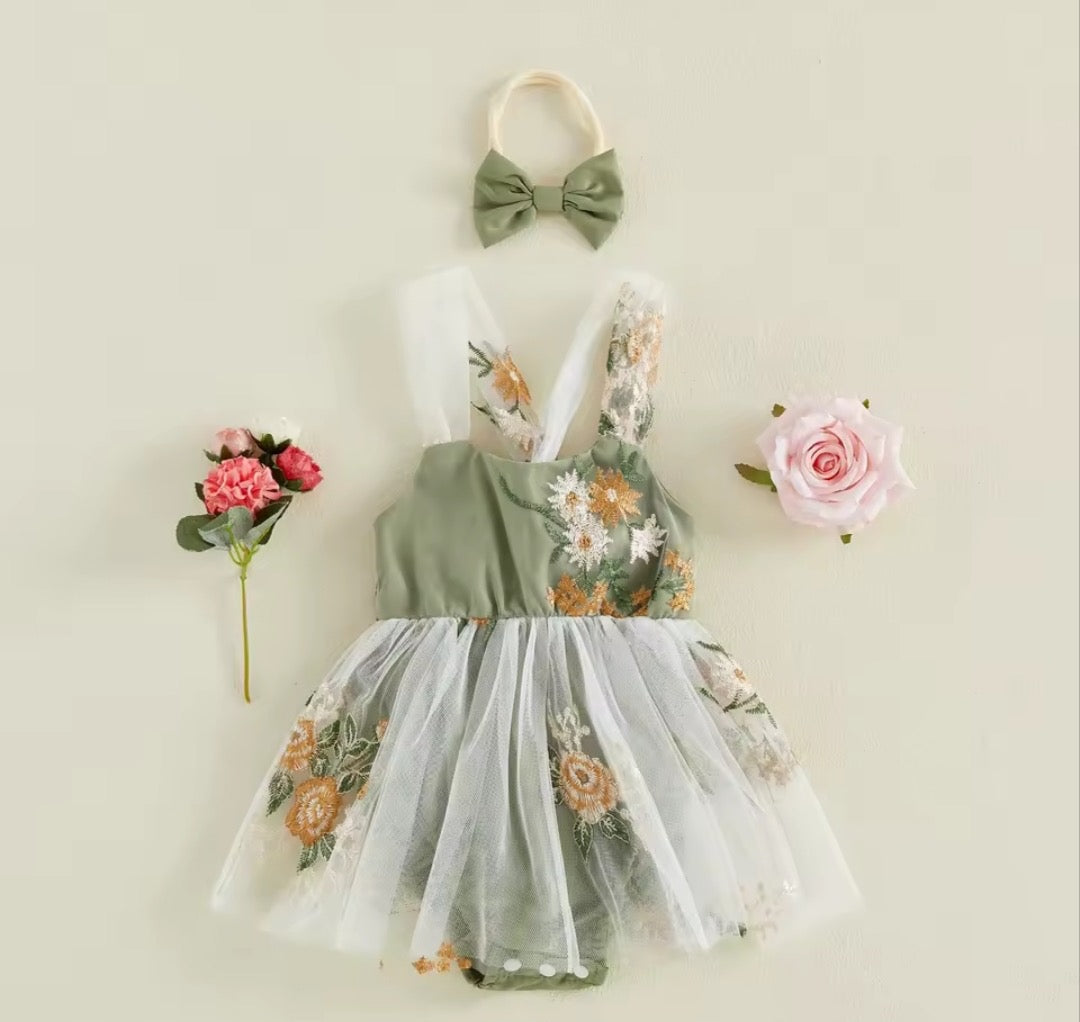 Vestibody verde ajustable, encaje, flores 💚🌸 3581