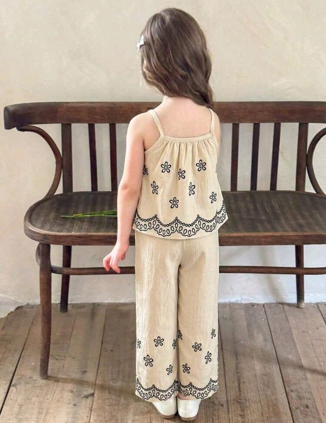 Conjunto blusa más pantalón con detalles de bordado negro 🤎 3592