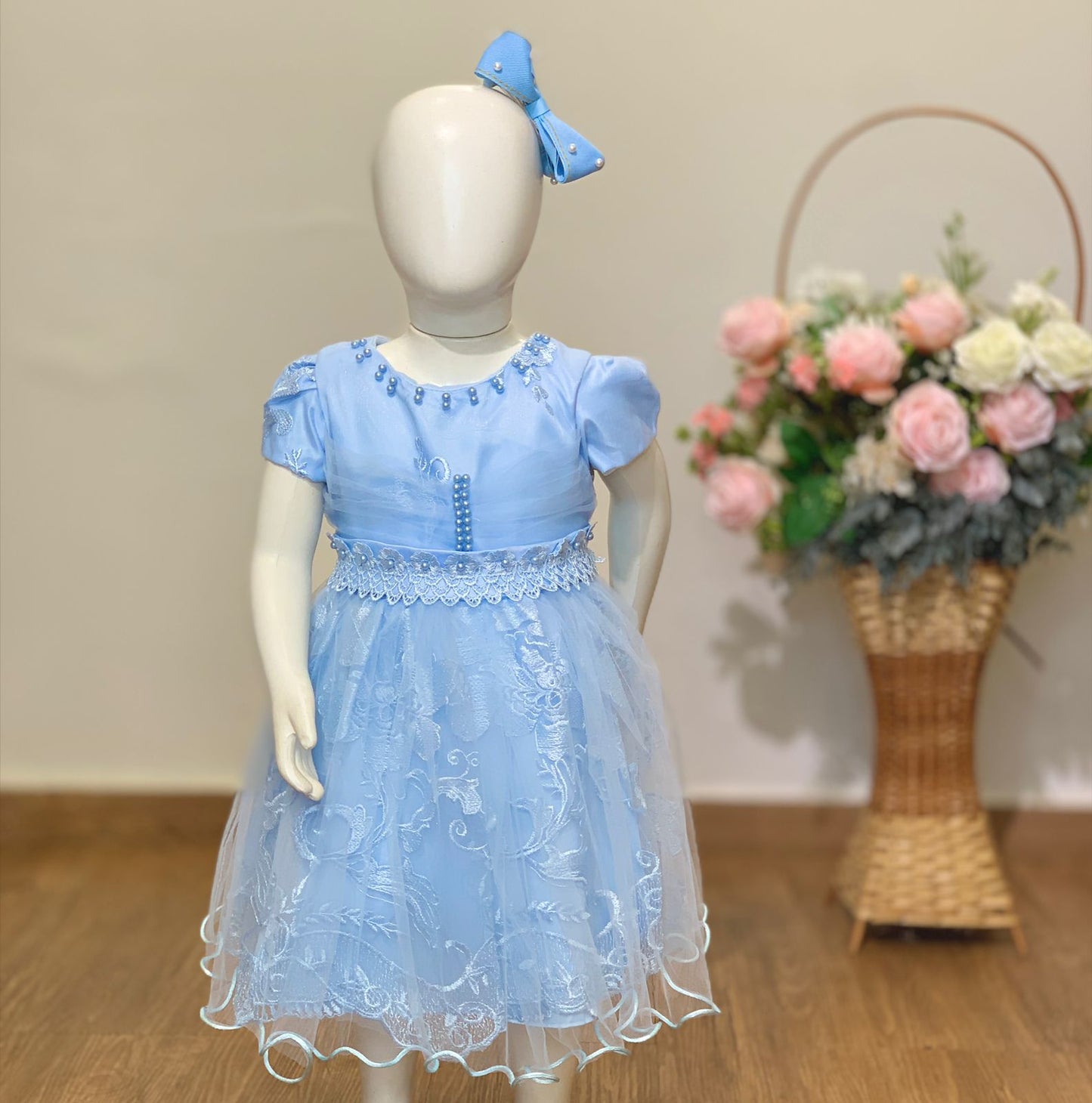 Vestido Celeste, con detalles de perlitas 🩵1245
