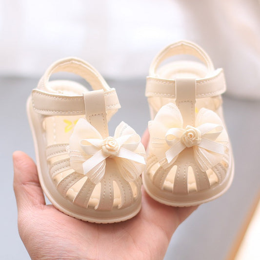 Sandalia beige claro, detalle de moño✨🤍25119