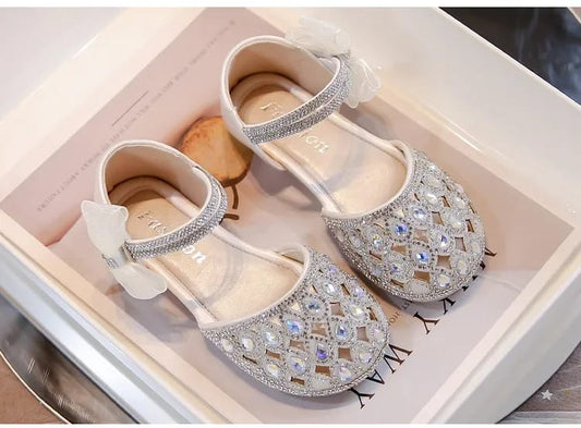 Sandalia blanca con brillos✨ 25033