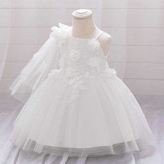 Vestido blanco con flores, bautismo, cortejo 2005