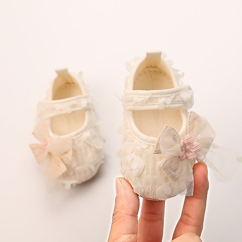Calzado, zapatito beige, moño, flores 2115