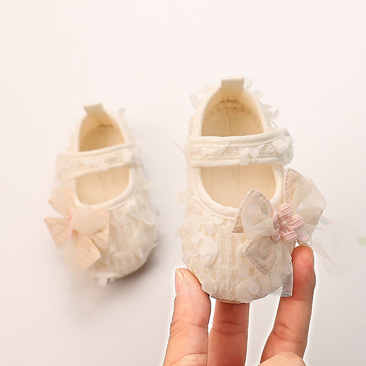 Calzado, zapatito beige, moño, flores 2115