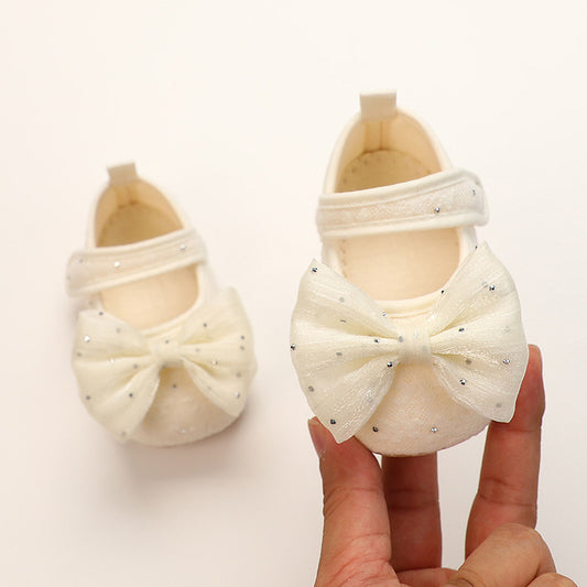 Calzado, zapatito beige, moño, perlita 2114