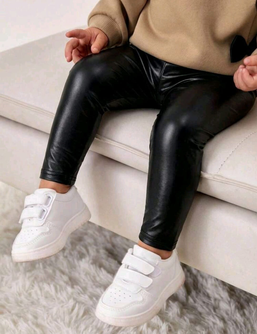 Pantalón cuerina negro🖤 2600
