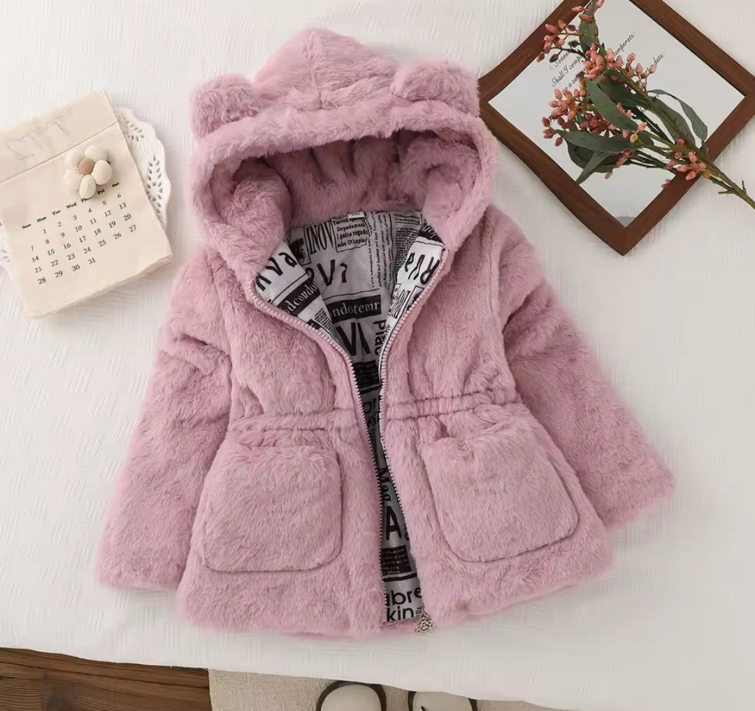 Abrigo de felpa rosa con capucha, osito, inv 2622