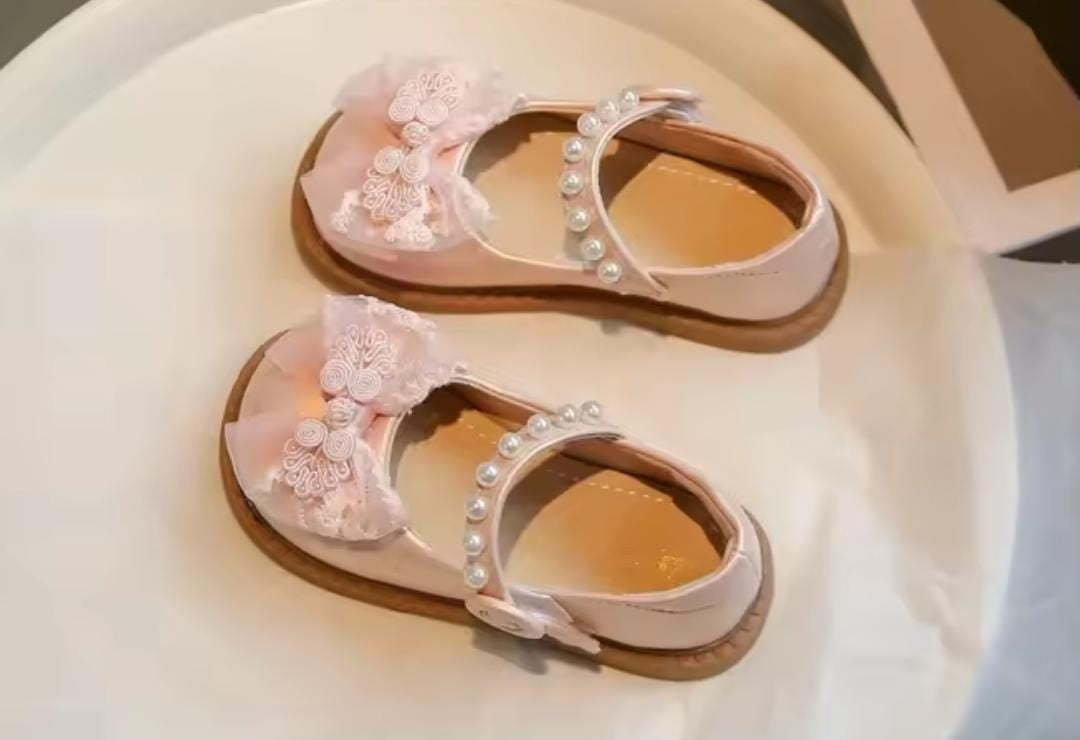 Calzado, zapatos rosa con moño y perlas🎀✨26022RS