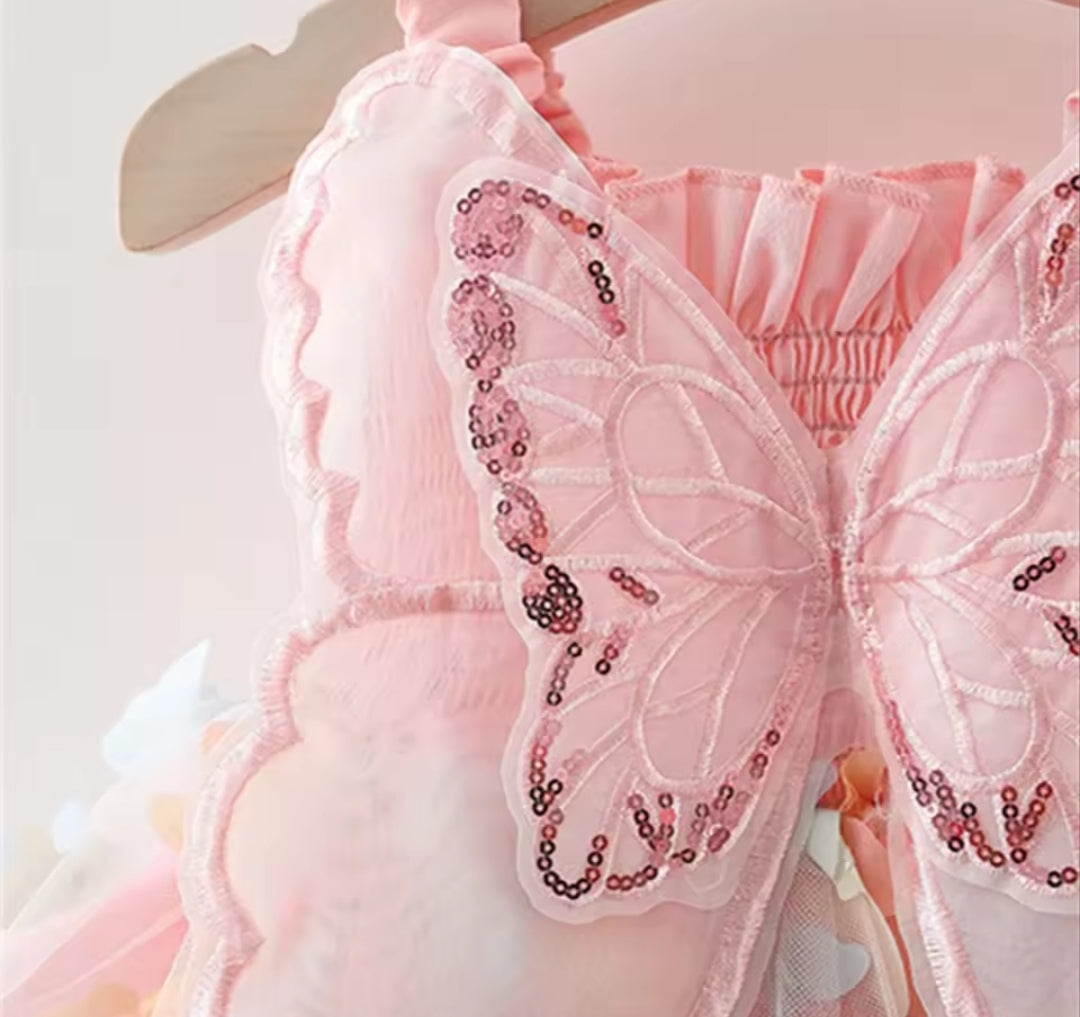 Vestido rosa con mariposas, arcoiris 🦋🩷 3401