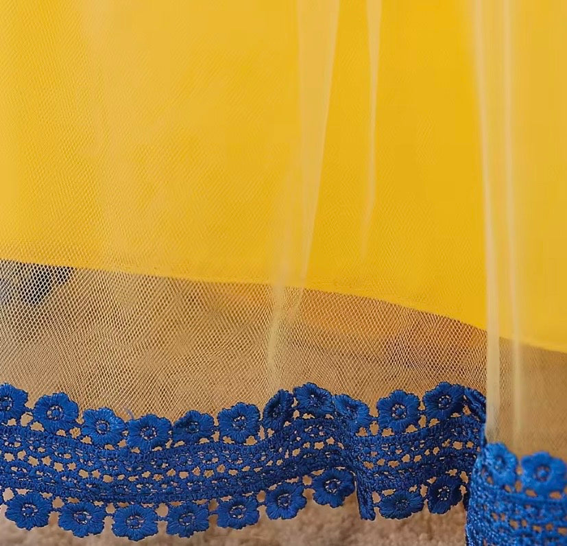 Vestido Blanca Nieves elegante con moño atrás 👑💛✨ 3503