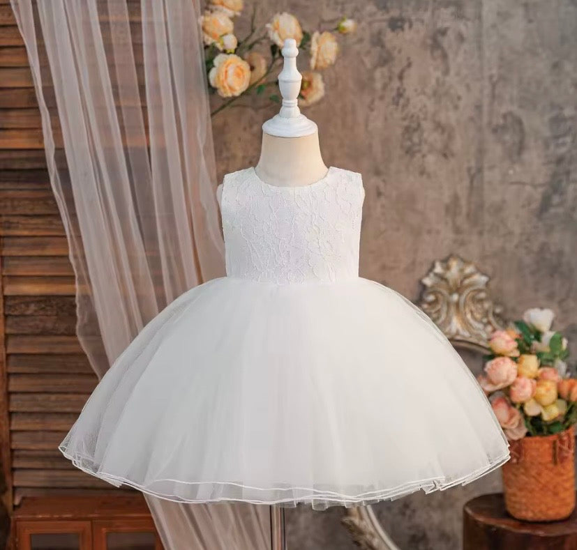 Vestido blanco de tull, con capita, bautismo, cortejo 🤍 3507