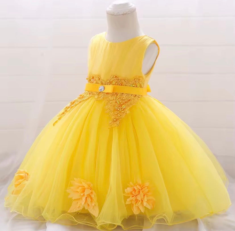 Vestido amarillo, brillos, abejita, abeja, 🐝 💛 3510