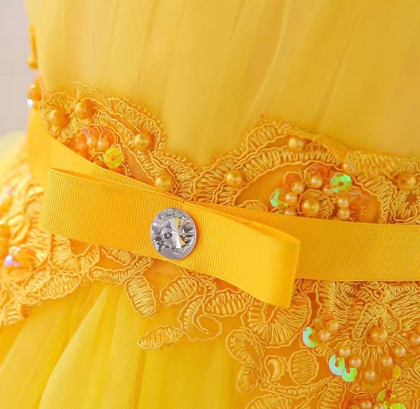 Vestido amarillo, brillos, abejita, abeja, 🐝 💛 3510