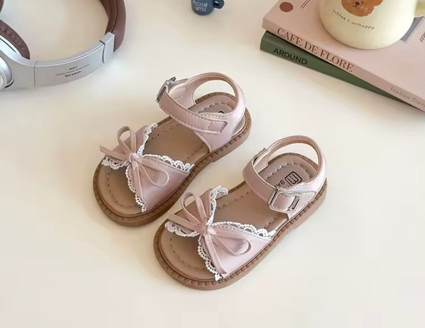 Sandalia rosa vieja, detalles de encaje 🎀✨ 004RS