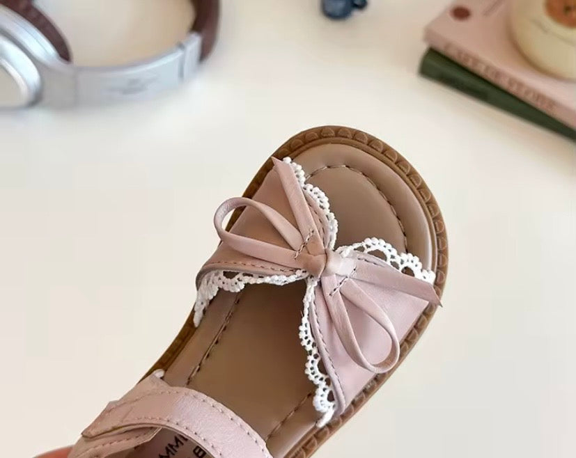 Sandalia rosa vieja, detalles de encaje 🎀✨ 004RS