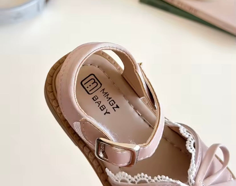 Sandalia rosa vieja, detalles de encaje 🎀✨ 004RS