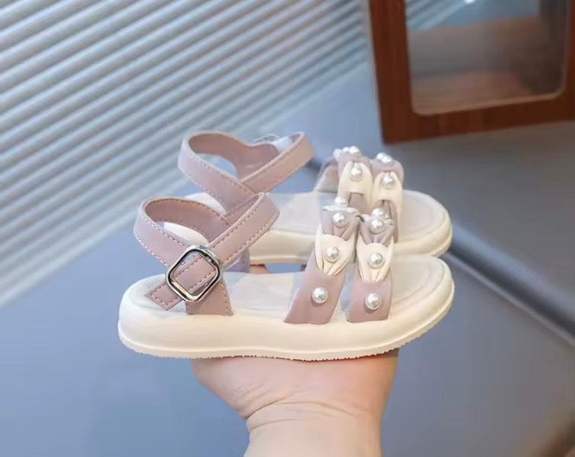 Sandalia beige con lila, con perlas ✨ 006L